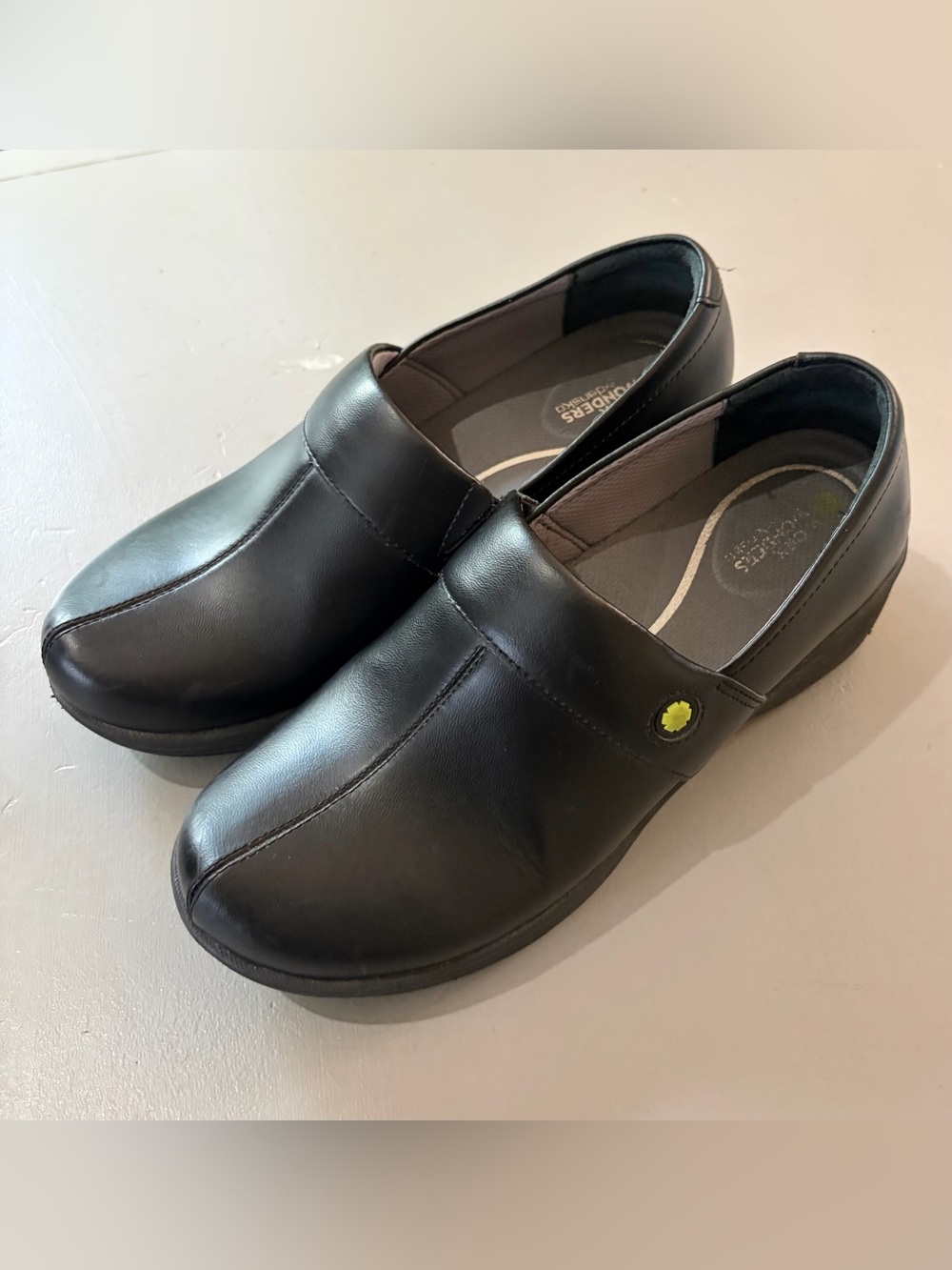 Work Wonders by Dansko Black Slip-On Comfort Work Shoe with Lime Accent Sz 37